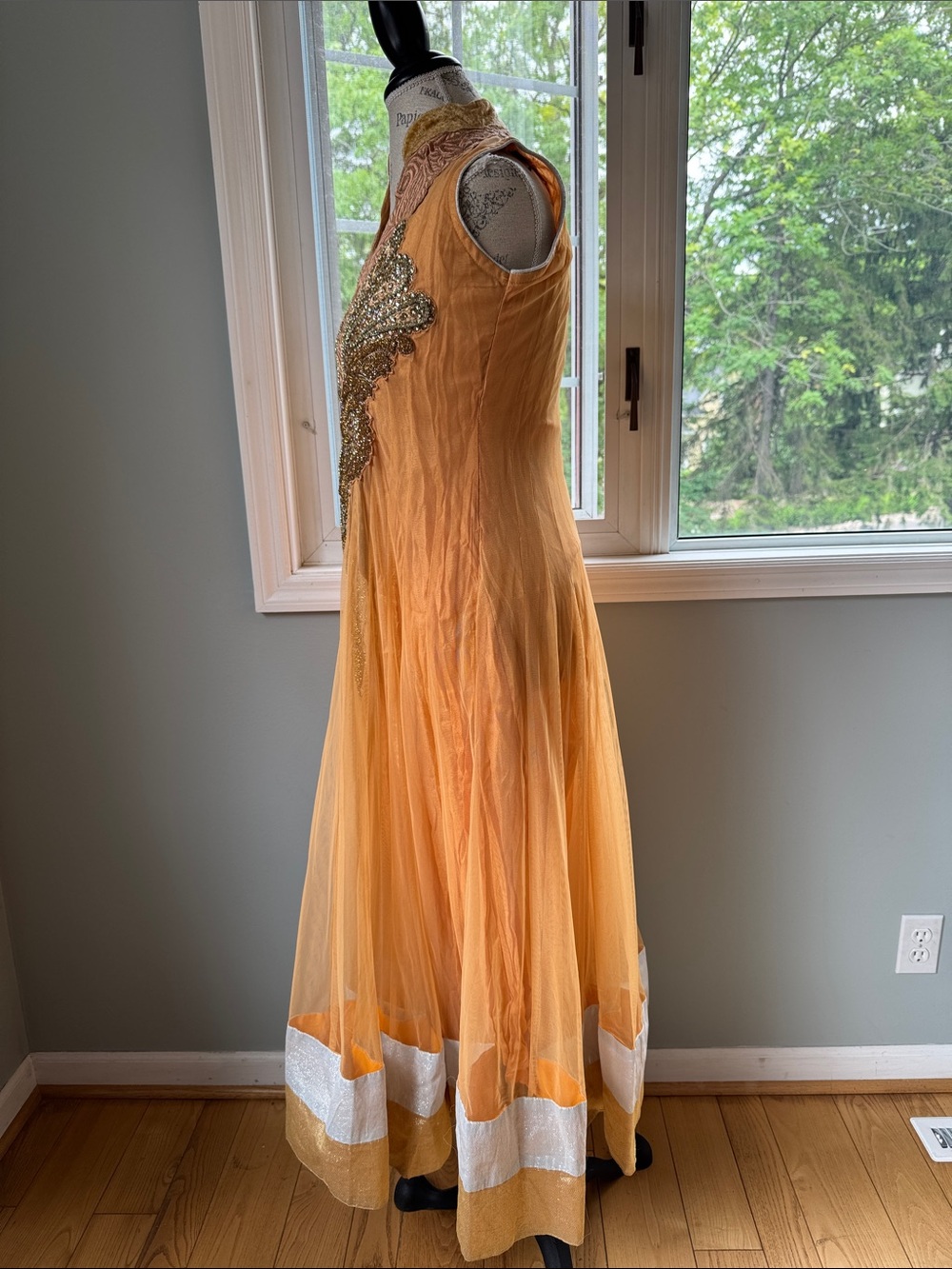 anarkali gown peach mesh halter neck design beading and Dupatta (shawl) small - Picture 5 of 14